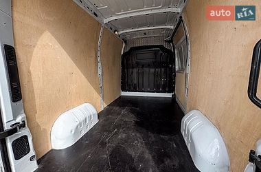 Вантажний фургон Renault Master 2022 в Рівному