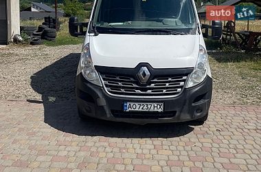 Грузовой фургон Renault Master 2016 в Тячеве
