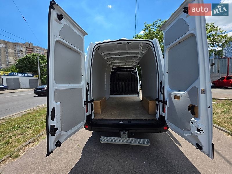 Грузовой фургон Renault Master 2019 в Одессе