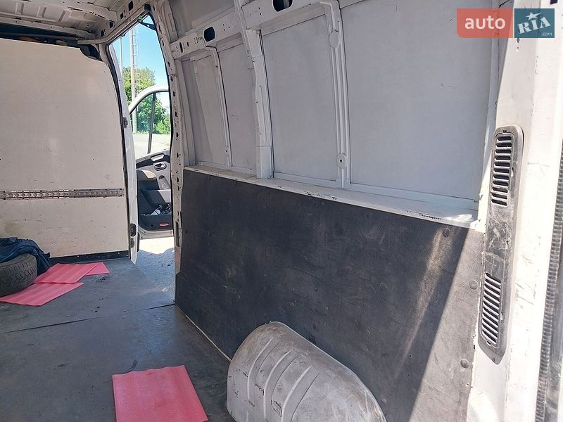 Грузовой фургон Renault Master 2011 в Киеве
