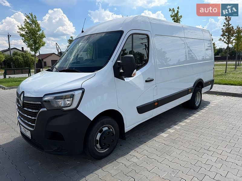Микроавтобус грузовой (до 3,5т) Renault Master 2022 в Буче