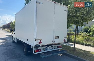 Грузовой фургон Renault Master 2015 в Львове