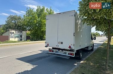 Вантажний фургон Renault Master 2015 в Львові