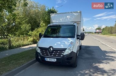 Вантажний фургон Renault Master 2015 в Львові