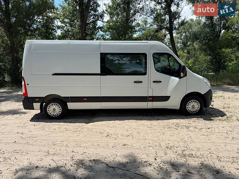 Грузовой фургон Renault Master 2015 в Полтаве