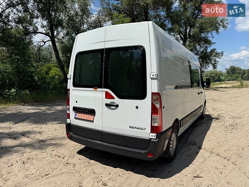 Грузовой фургон Renault Master 2015 в Полтаве