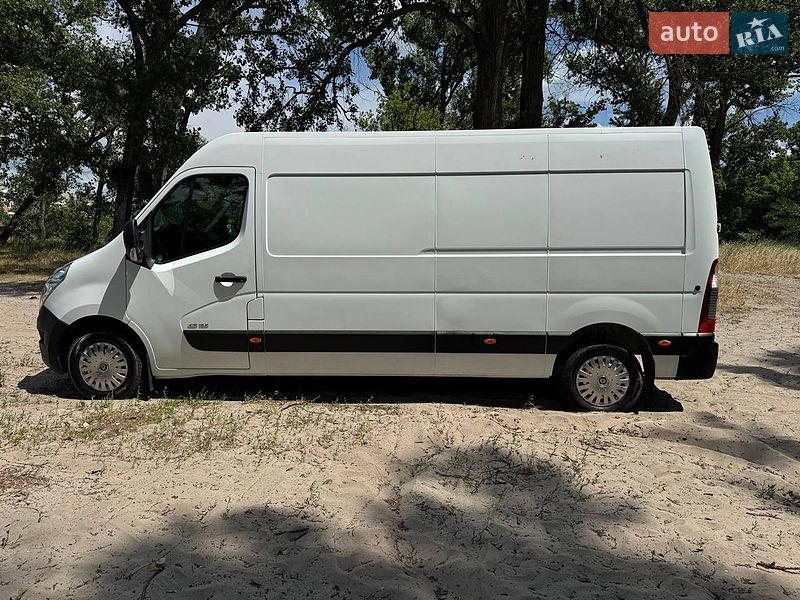 Грузовой фургон Renault Master 2015 в Полтаве