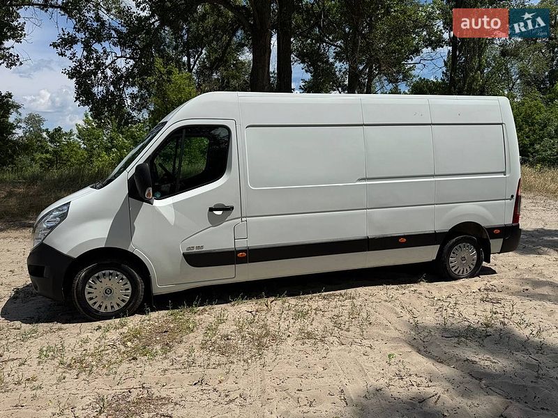 Грузовой фургон Renault Master 2015 в Полтаве