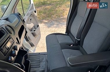 Грузовой фургон Renault Master 2015 в Полтаве