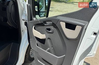 Грузовой фургон Renault Master 2015 в Полтаве