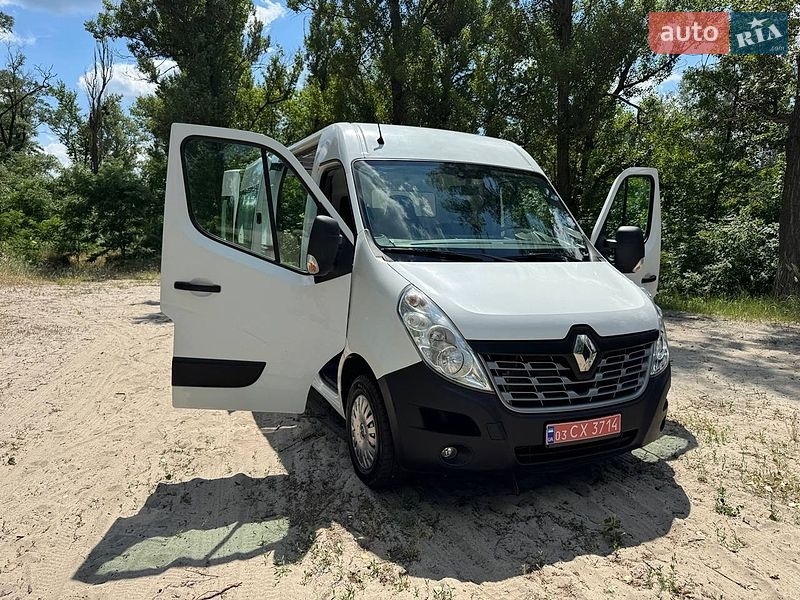 Грузовой фургон Renault Master 2015 в Полтаве