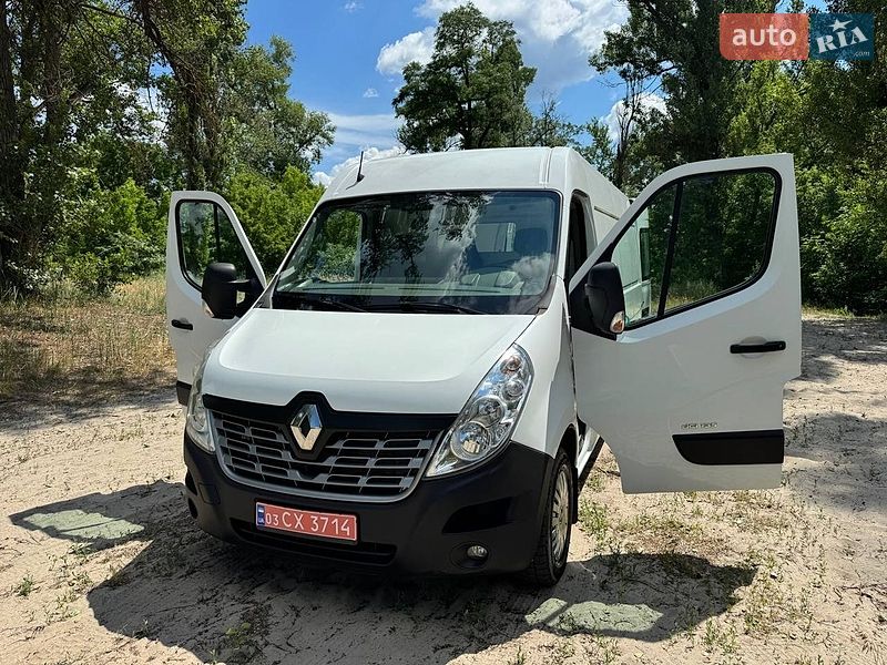 Грузовой фургон Renault Master 2015 в Полтаве