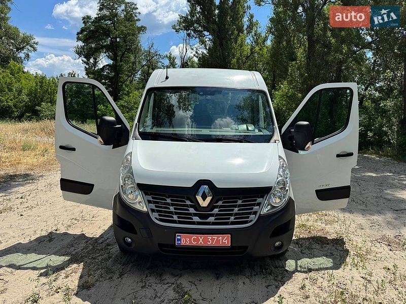 Грузовой фургон Renault Master 2015 в Полтаве