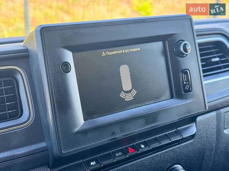 Вантажний фургон Renault Master 2022 в Рівному