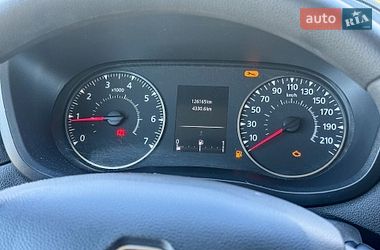 Вантажний фургон Renault Master 2022 в Рівному
