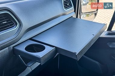 Вантажний фургон Renault Master 2022 в Рівному