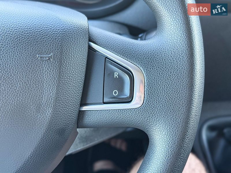 Вантажний фургон Renault Master 2022 в Рівному