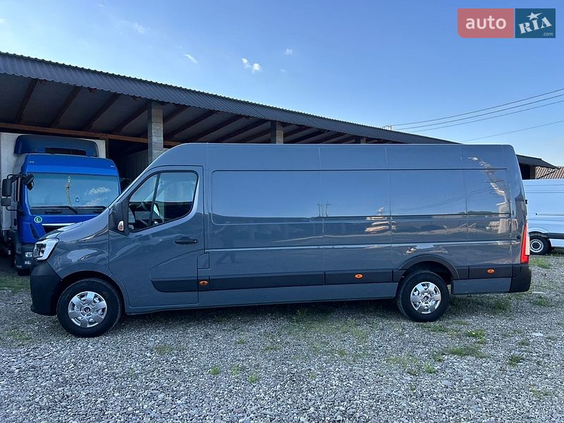 Вантажний фургон Renault Master 2022 в Хусті