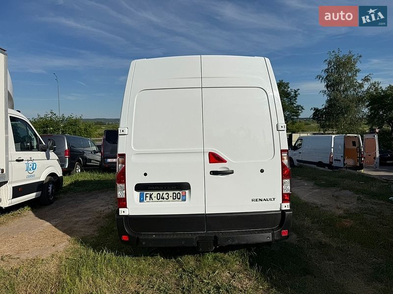 Грузопассажирский фургон Renault Master 2019 в Дубно