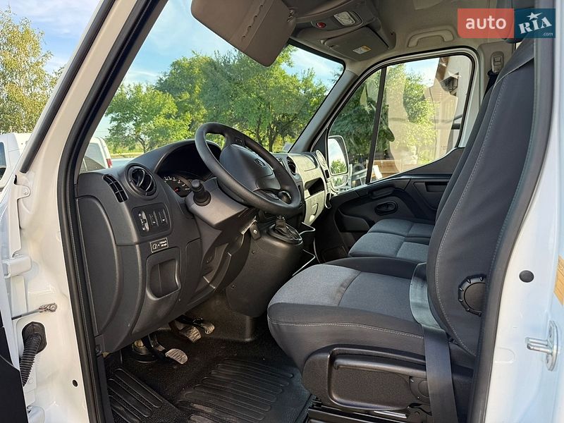 Грузопассажирский фургон Renault Master 2019 в Дубно