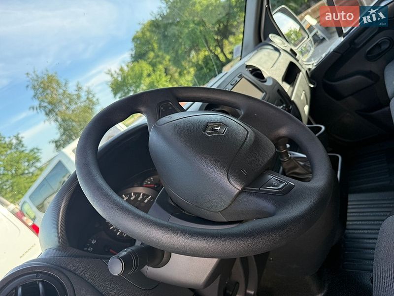 Грузопассажирский фургон Renault Master 2019 в Дубно