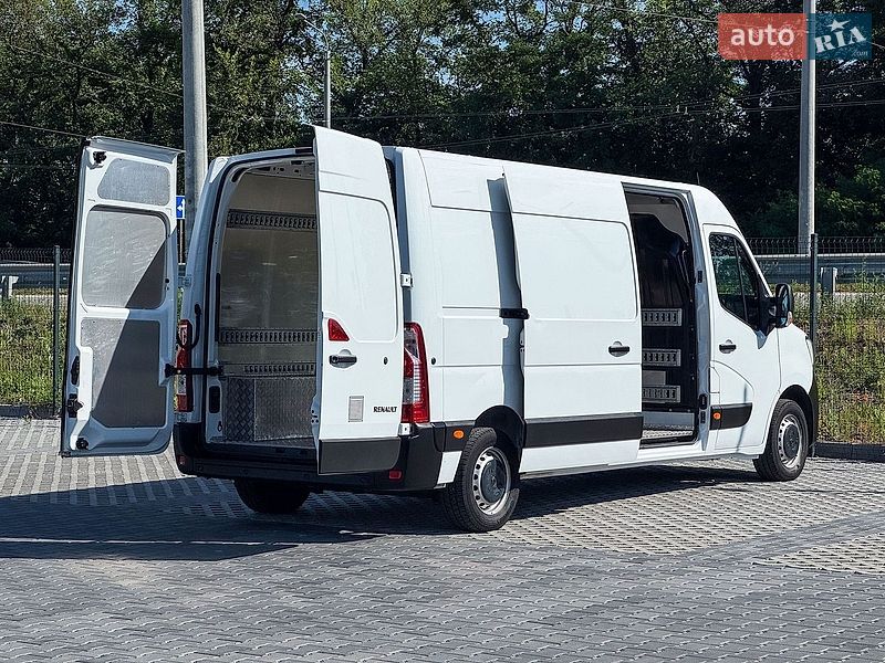 Вантажний фургон Renault Master 2021 в Рівному