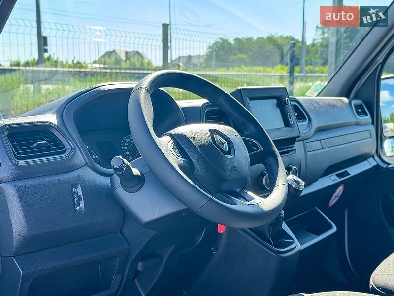 Вантажний фургон Renault Master 2021 в Рівному