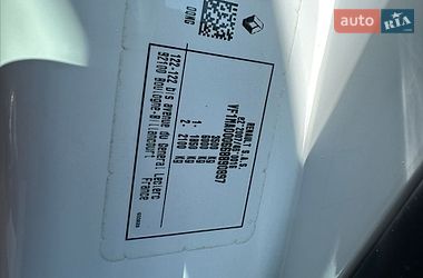 Вантажний фургон Renault Master 2023 в Рівному