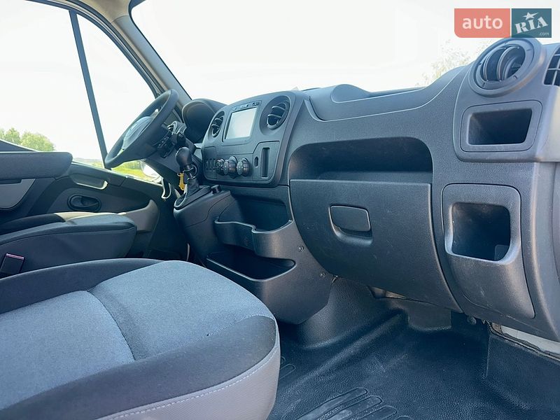 Грузопассажирский фургон Renault Master 2018 в Дубно