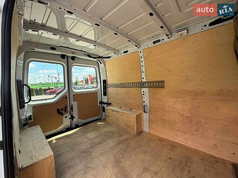 Вантажний фургон Renault Master 2021 в Вінниці