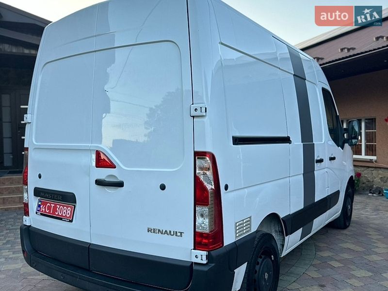 Вантажний фургон Renault Master 2022 в Калуші