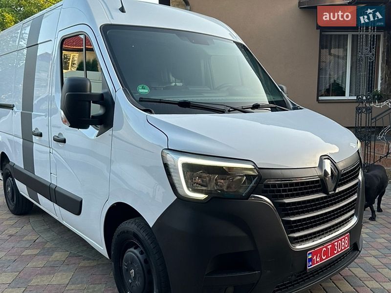 Вантажний фургон Renault Master 2022 в Калуші