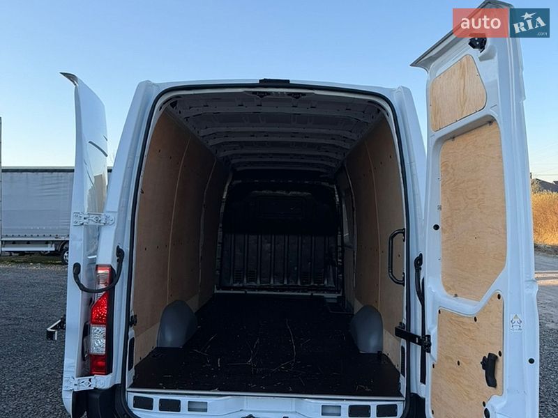 Вантажний фургон Renault Master 2022 в Ковелі