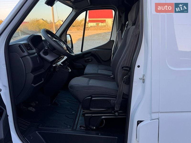 Вантажний фургон Renault Master 2022 в Ковелі