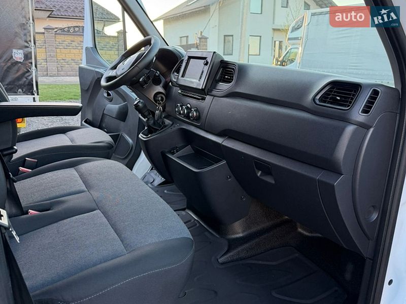 Вантажний фургон Renault Master 2022 в Ковелі