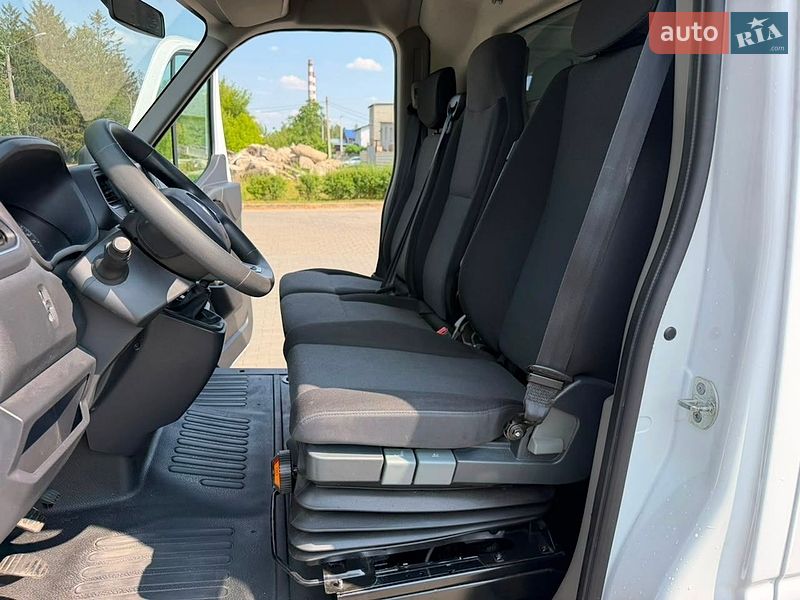 Вантажний фургон Renault Master 2022 в Луцьку