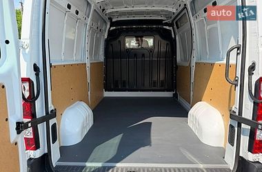 Вантажний фургон Renault Master 2022 в Луцьку