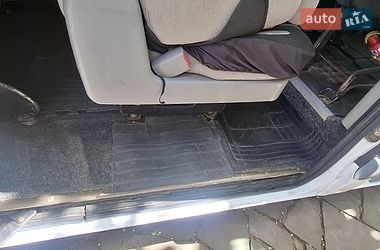 Мінівен Renault Master 2003 в Мукачевому