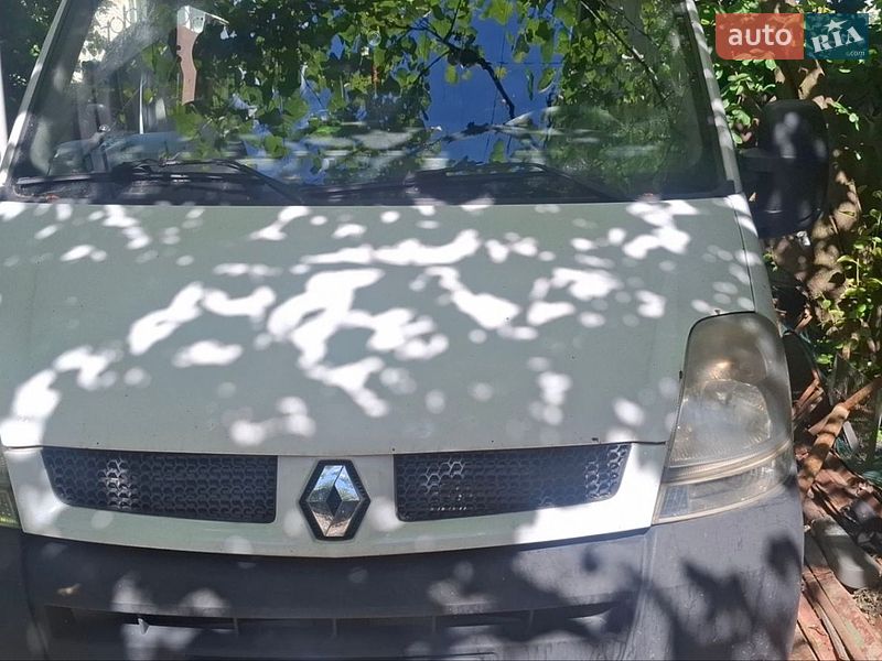 Мінівен Renault Master 2003 в Мукачевому
