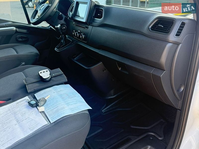 Грузовой фургон Renault Master 2022 в Луцке