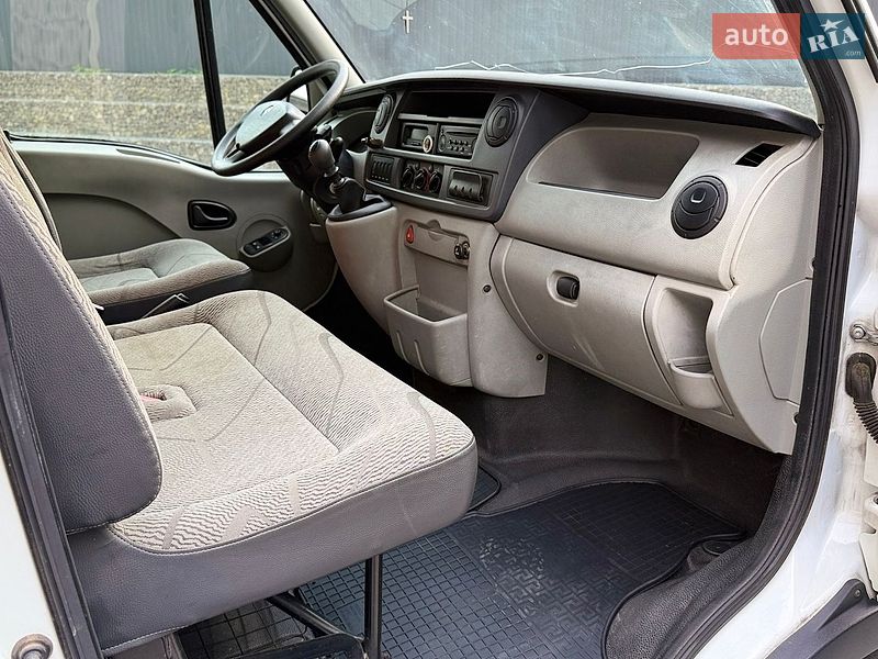 Мінівен Renault Master 2006 в Івано-Франківську