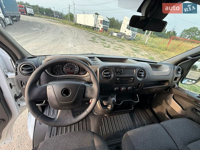 Мінівен Renault Master 2017 в Львові