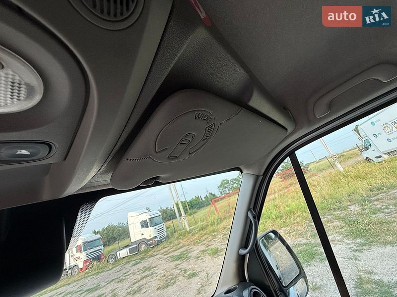 Мінівен Renault Master 2017 в Львові