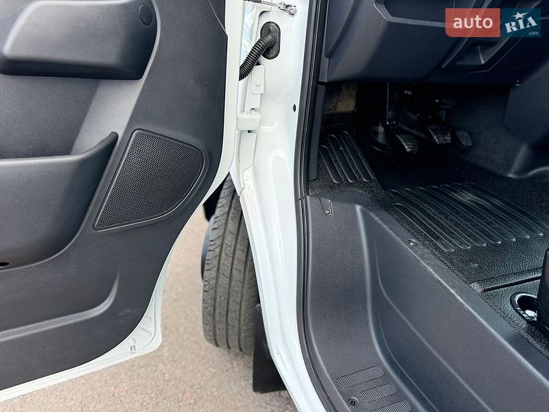 Грузовой фургон Renault Master 2021 в Киеве