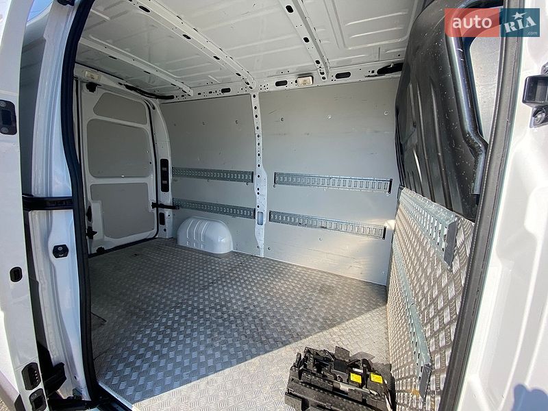 Вантажний фургон Renault Master 2021 в Києві