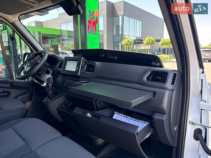 Грузовой фургон Renault Master 2023 в Луцке