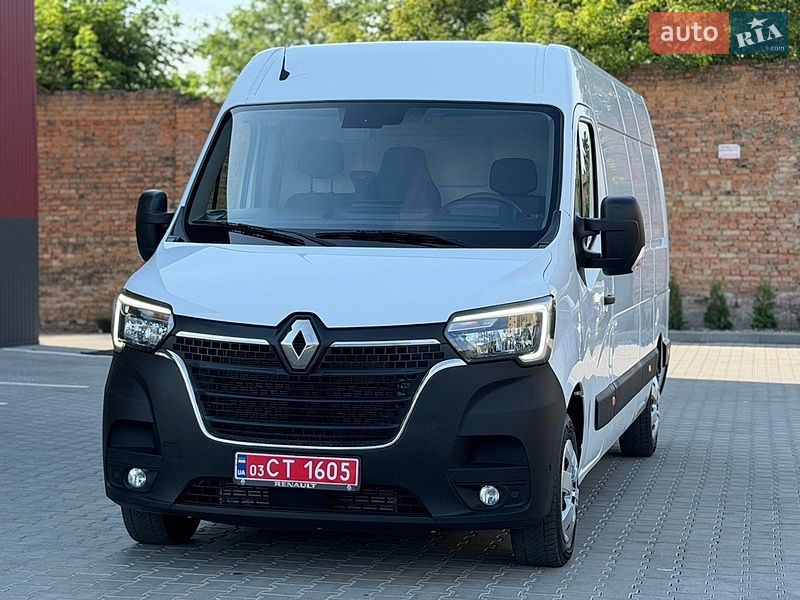 Грузовой фургон Renault Master 2023 в Дубно