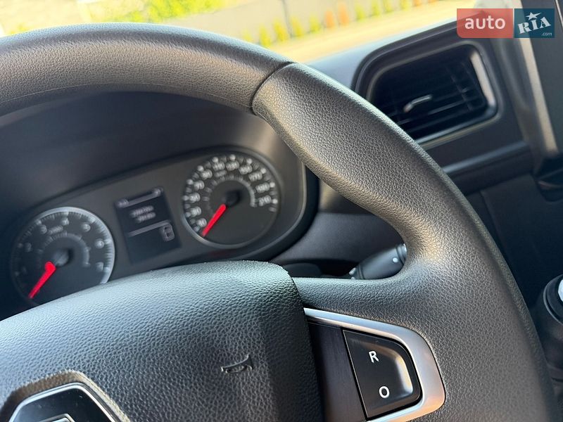 Грузовой фургон Renault Master 2023 в Дубно