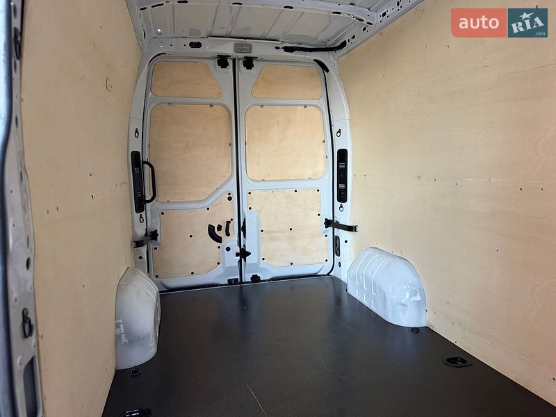 Грузовой фургон Renault Master 2023 в Дубно