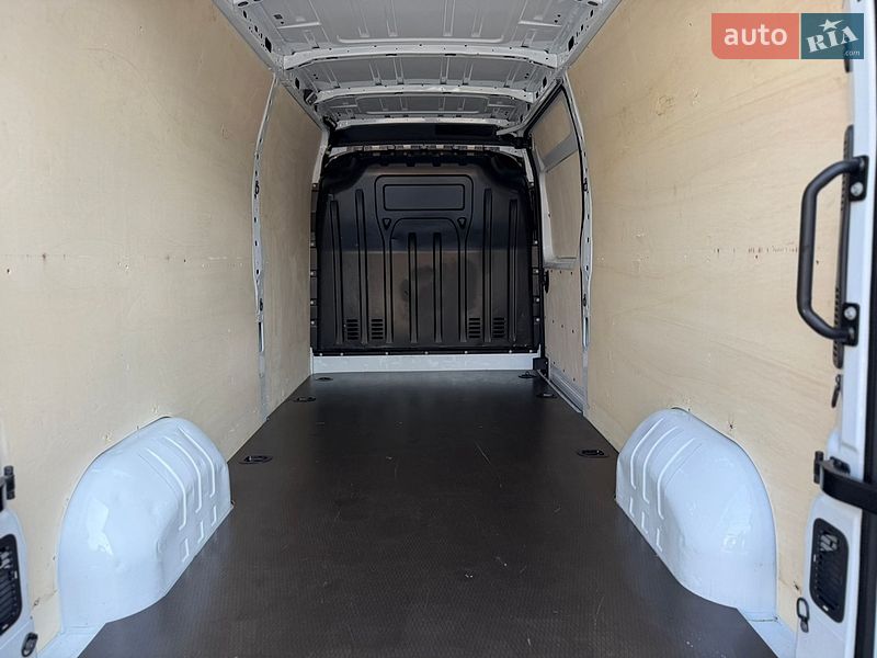 Вантажний фургон Renault Master 2023 в Дубні